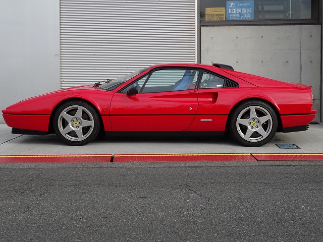 フェラーリ 328 GTB 定期チェック・エンジンの調子が悪い 修理